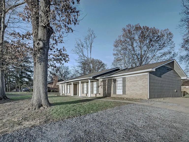 5948 Whitestone Rd — Photo 2