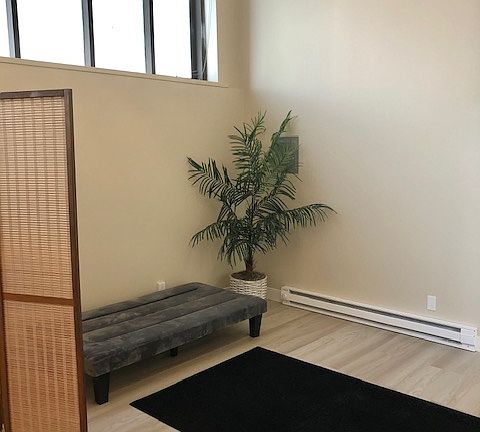 EXTRA Room nest to the Common Area