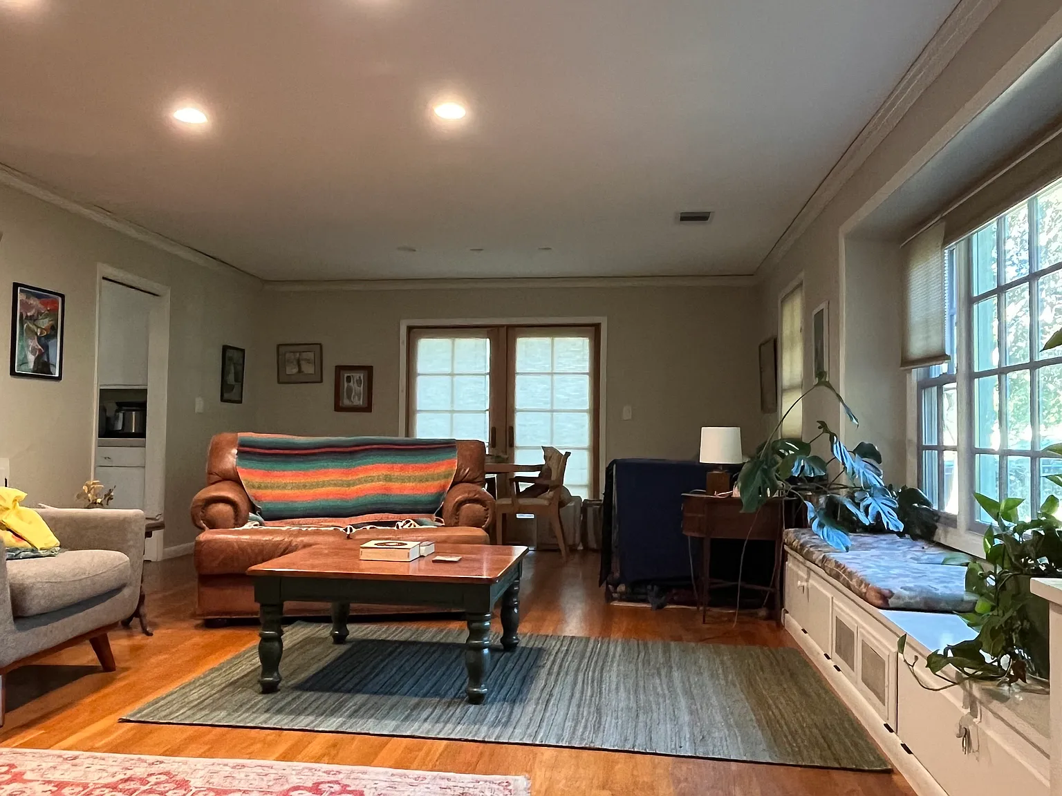 3 bed, 1954 sqft, $3,580 — Photo 2