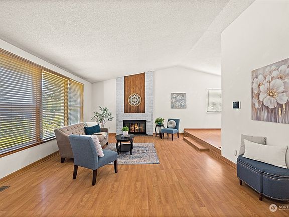 5th image of 7990 NE Double Hitch Court