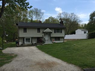 402 Cherry Ln, Oakdale, CT 06370