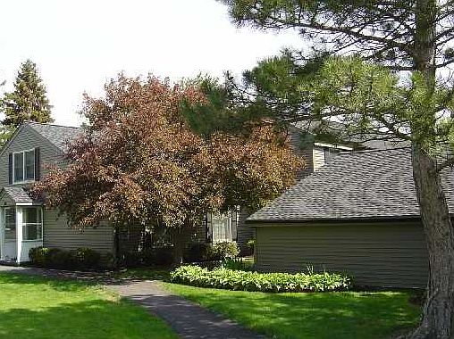 1st image of 108 Bridle Path