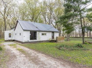 1005 2120th Ave, Chestnut, IL 62518