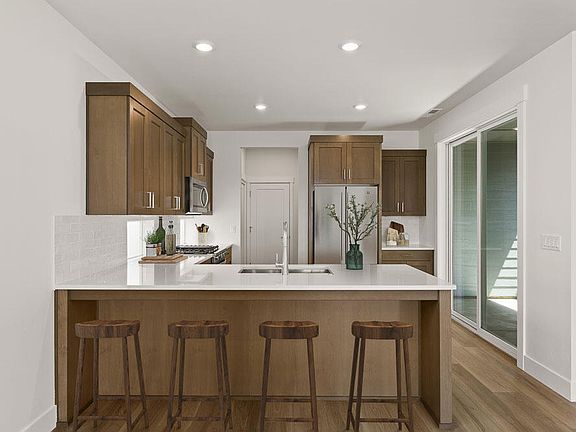 5th image of 3855 NE Petrosa Ave