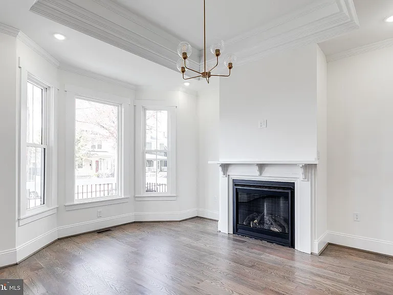3013 Garland Ave — Photo 5