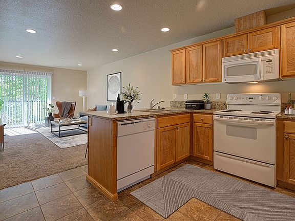 2nd image of 5513-5517 NE 66th Ave #136-1309