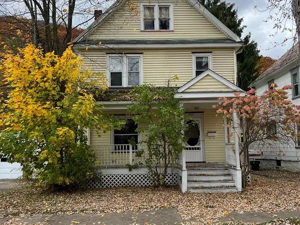 913 Buffalo St, Franklin, PA 16323