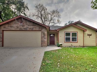 434 Lincoln St, Lawrence, KS, 66044