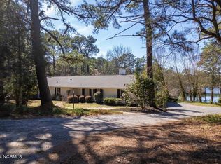 193 Tuscarora Rd, Whispering Pines, NC 28327