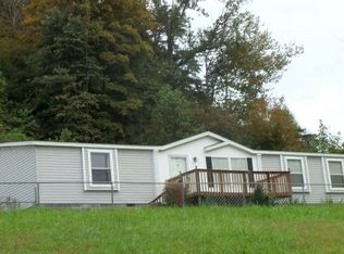 2826 River Bluff Rd, Fort Blackmore, VA 24250