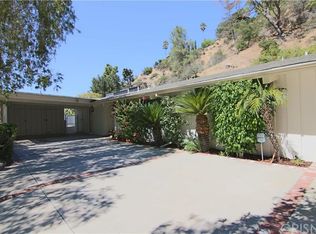 3540 Woodcliff Rd, Sherman Oaks, CA 91403