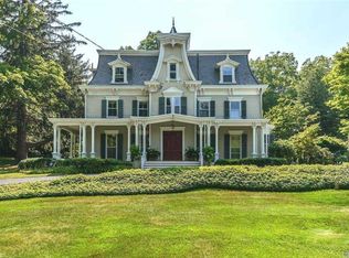 405 W Neck Rd, Lloyd Harbor, NY 11743