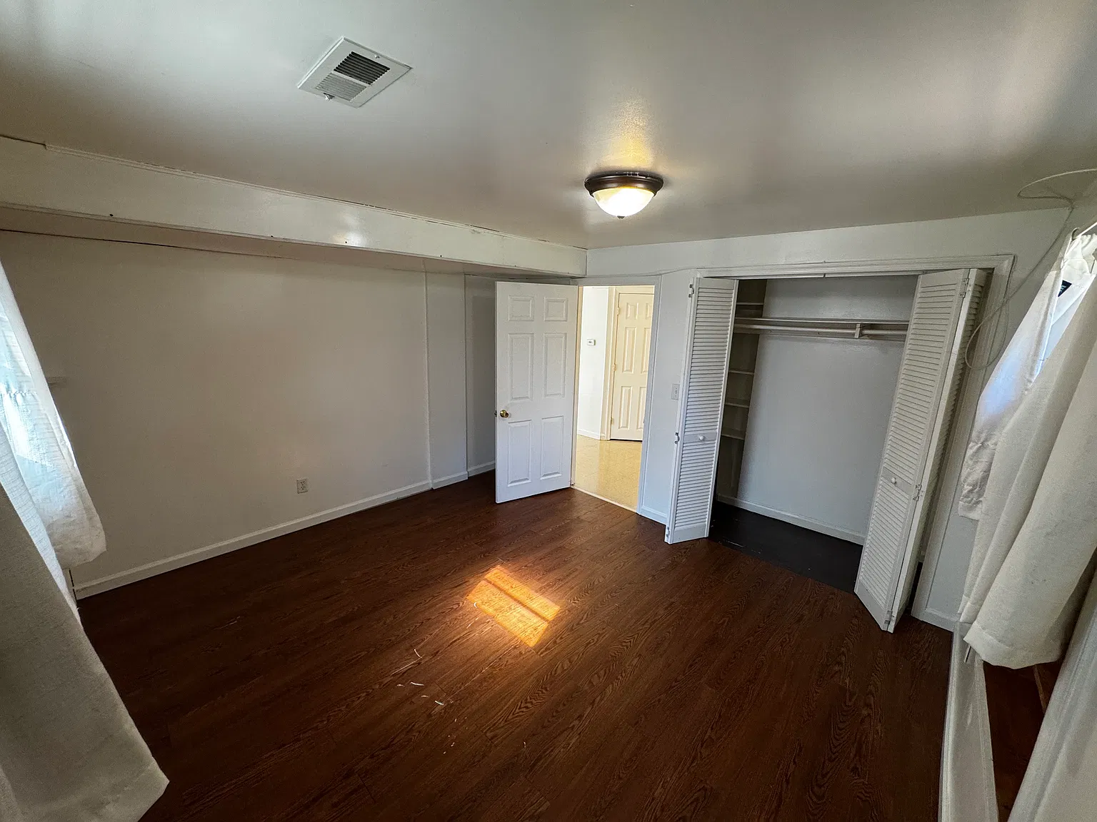 1 bed, 1200 sqft, $1,095 — Photo 4