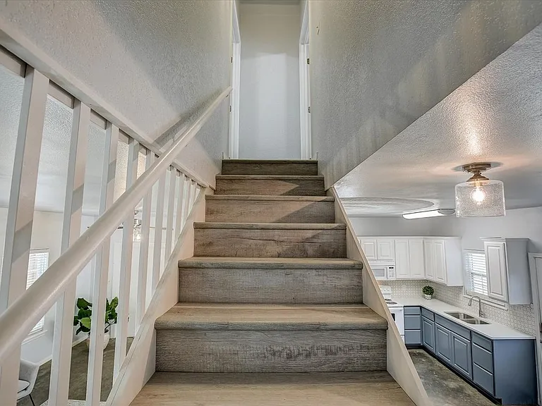 1603B Wilson St — Photo 26