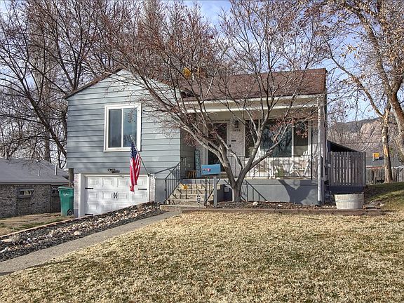 3rd image of 1670 Swan St