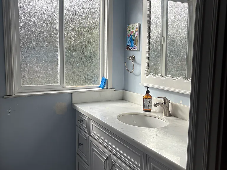 4910 Kingston Way — Photo 5