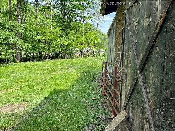 4th image of 52 Sigmon Fork Rd