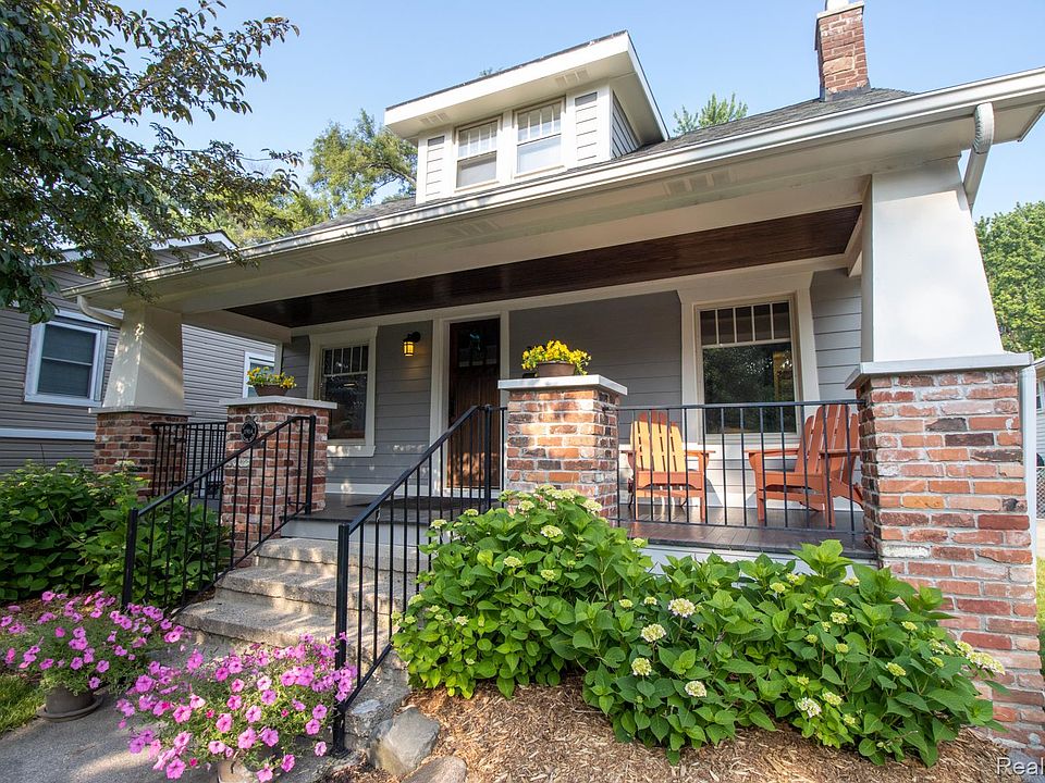 1st image of 313 Curry Ave