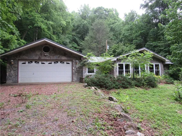 80 Shiloh Pl, Andrews, NC 28901