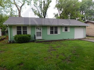 2527 SE Colorado Ave, Topeka, KS 66605