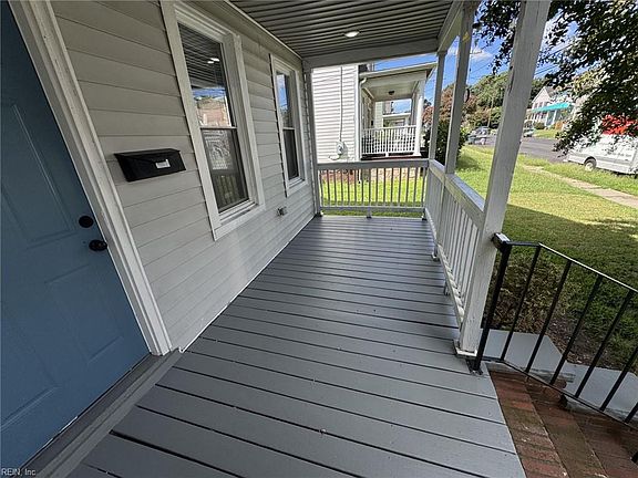 5th image of 411 Lee St