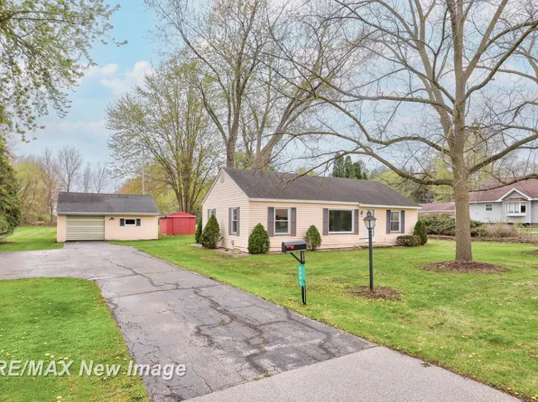 6895 Swan Creek Rd, Saginaw, MI 48609