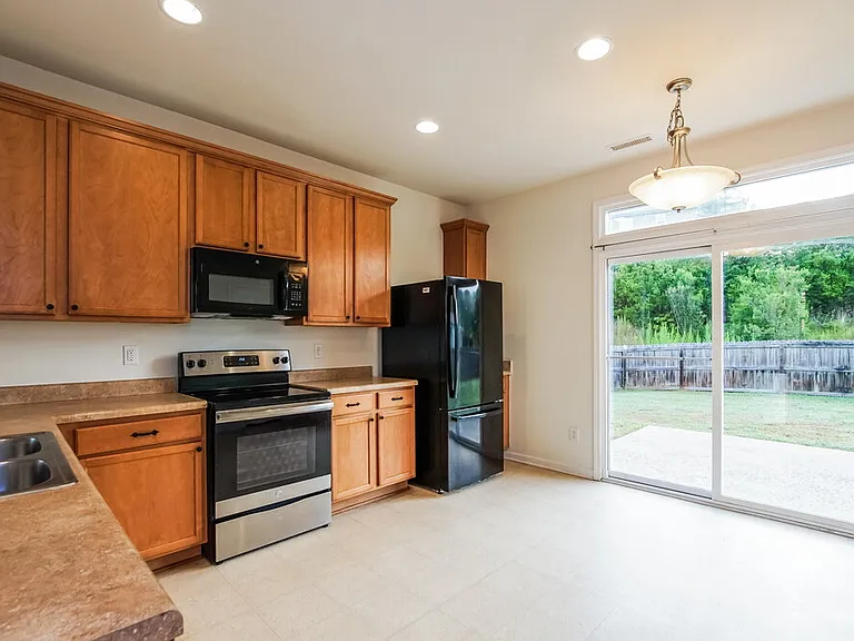 618 Averasboro Dr — Photo 8