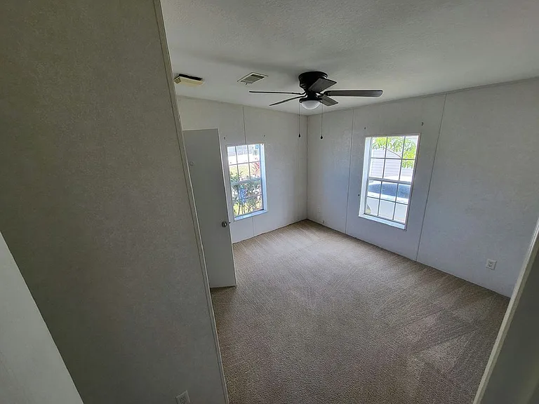 182 Oleander St #182 — Photo 11