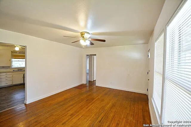 303 E Faust St — Photo 8