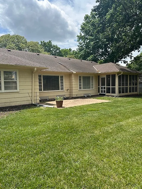 3 bed, 1.5 bath, 1859 sqft, $3,000 — Photo 4