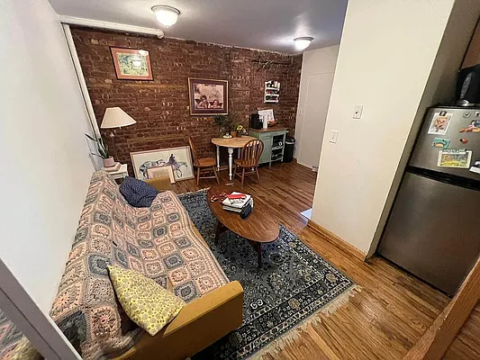 Rented by Crosstown Apartments NYC | media 15