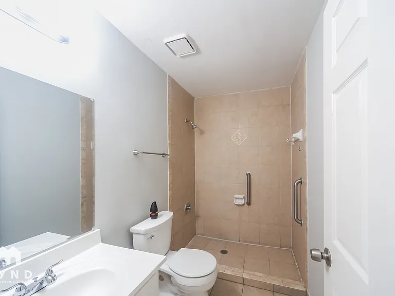 7260 Northbrook Dr — Photo 10