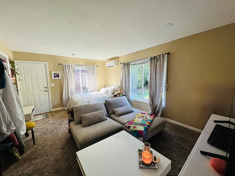 249 Judson St S — Photo 4