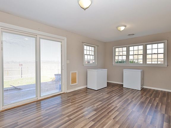 3rd image of 509 Nancy Dr