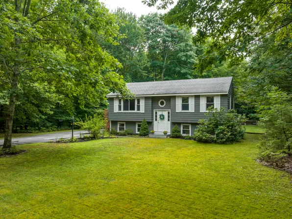 93 Orchard Road, Cumberland, ME 04021