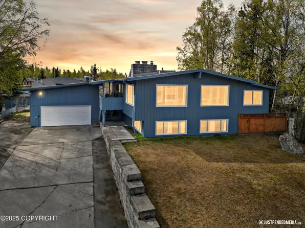 7320 Augustine Dr, Anchorage, AK 99504