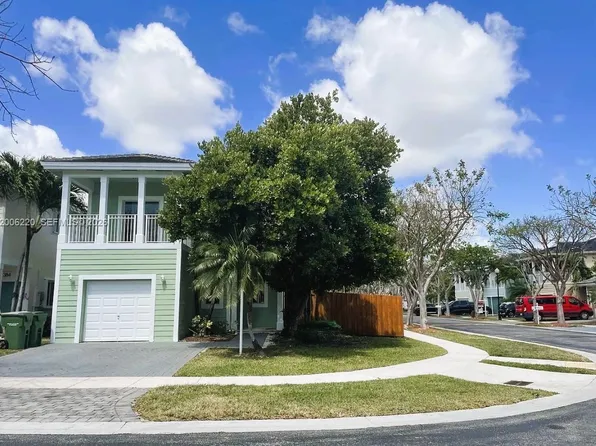 390 NE 35th Ave, Homestead, FL 33033
