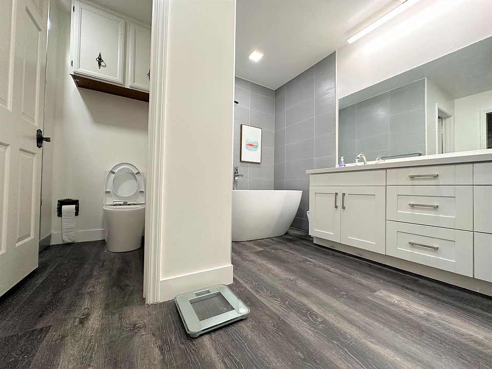 Master Bathroom I