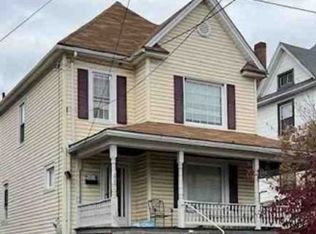 314 E Hawthorne St, Covington, VA 24426