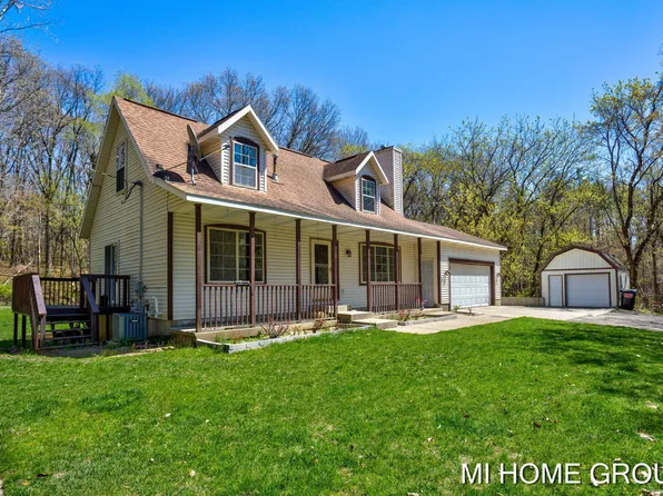 3303 60th St, Hamilton, MI 49419