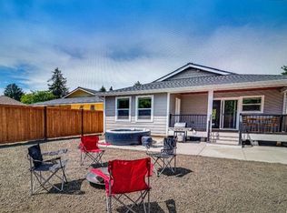 210 Grand Army St, Westport, WA 98595