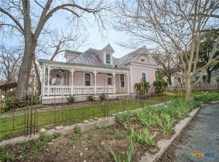 118 S Mitchell St, San Marcos, TX 78666