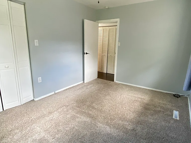 24 Austin Ave — Photo 14