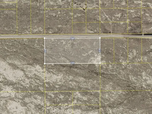 2500 W Avenue C #17, Lancaster, CA 93536