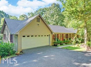 360 McCartan Trl, Clarkesville, GA 30523