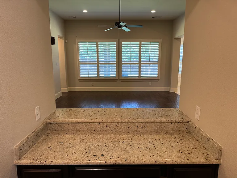1405 Pitaya Dr — Photo 7