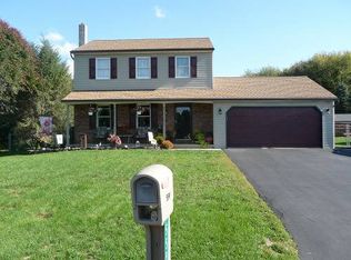 559 Wabash Rd, Ephrata, PA 17522