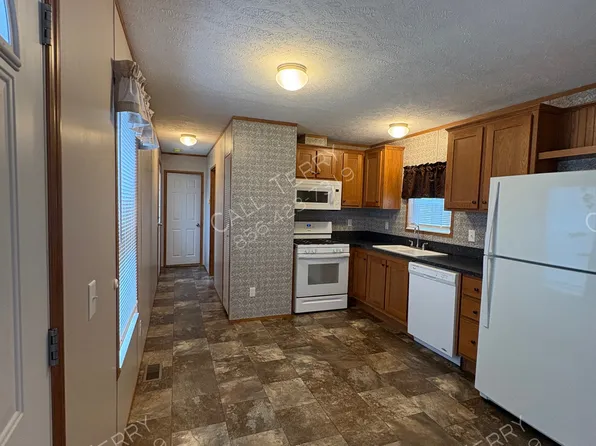 45 Mantua Grove Rd Trlr E5, West Deptford, NJ 08066