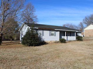 806 Sharpsferry Rd, Newbern, TN 38059