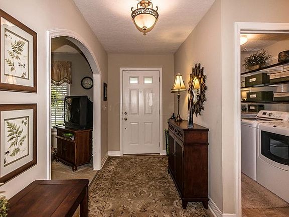 4th image of 1681 Boxwood Dr